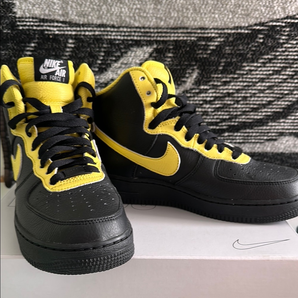 Nike Air Force 1 High Black Yellow Sneakers